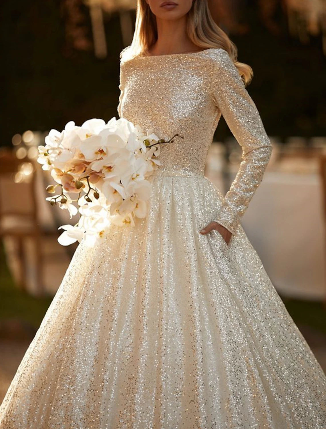 Engagement Sparkle & Shine Formal Fall Wedding Dresses Ball Gown Scoop Neck Long Sleeve Chapel Train Sequined Bridal Gowns With Solid Color