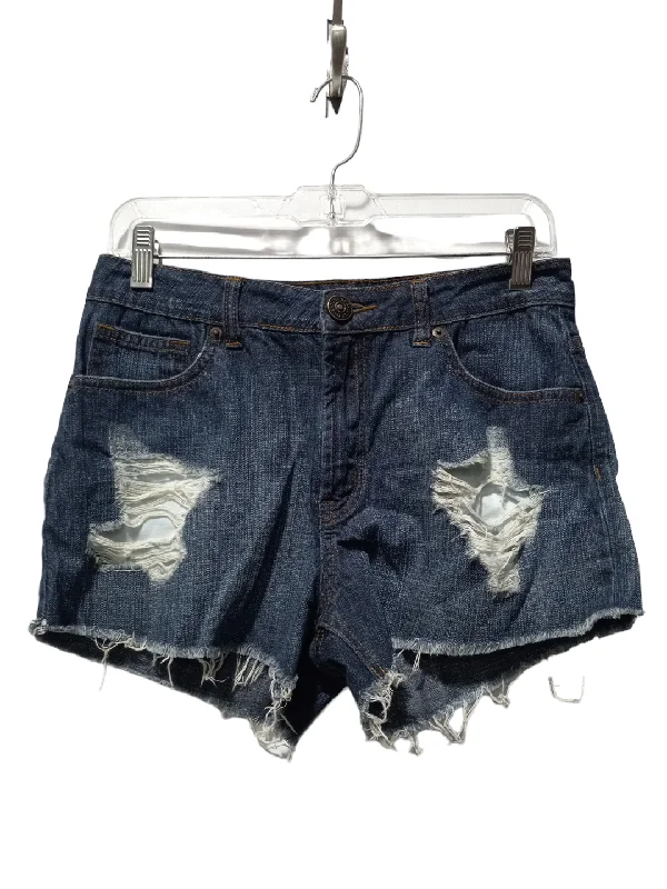 Blue Denim Shorts Clothes Mentor, Size M