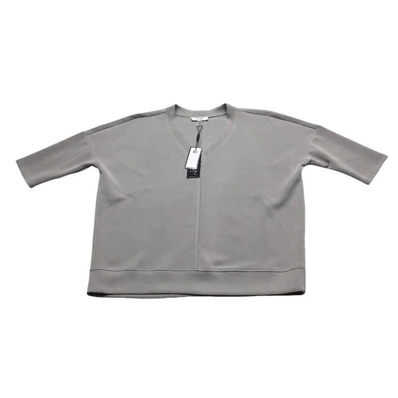 Top Short Sleeve By Cable And Gauge In Grey, Size: M