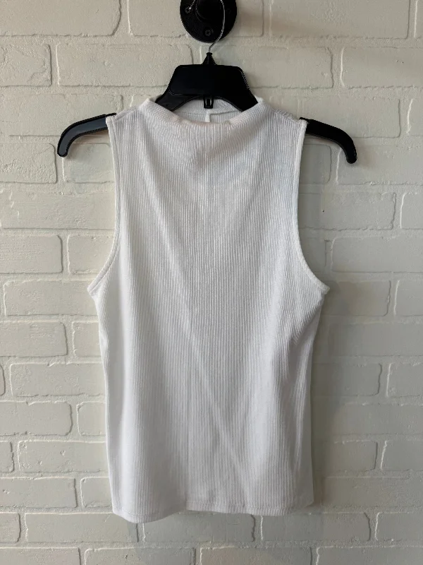 Top Sleeveless Basic By A New Day In White, Size: M